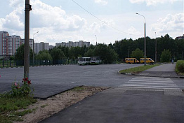 Молоджная станция метро автостанция. Москва